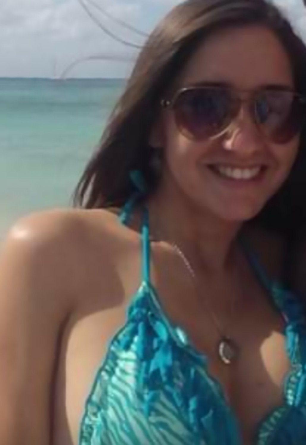 Slutty Beach girl Denisse #ElOgpuOl