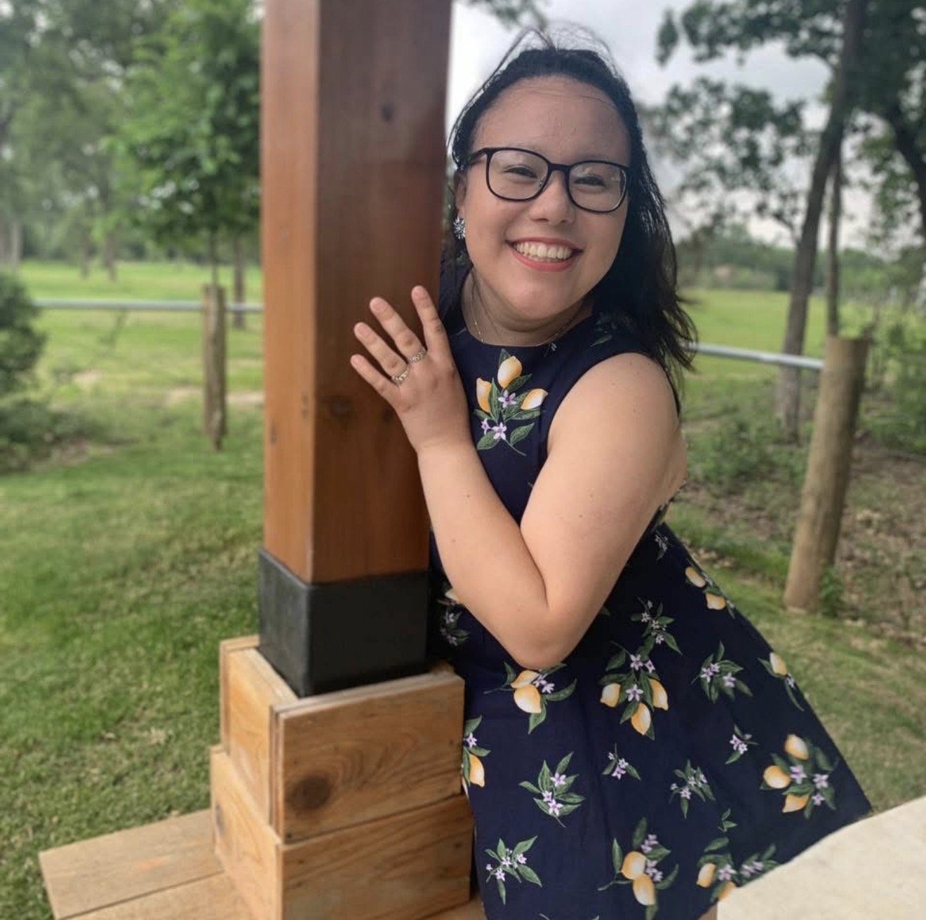 Creep shot sexy nerdy woman #IDDml4HK